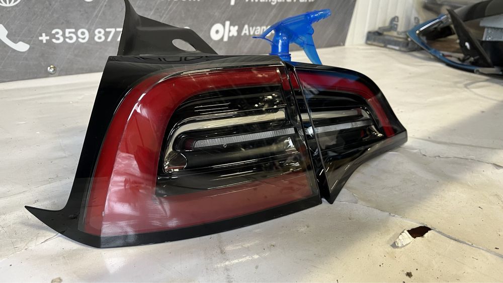 Комплект леви стопове Tesla Y 2020-