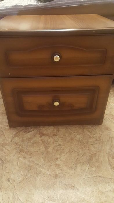 Срочно продам спальный гарнитур. Торг