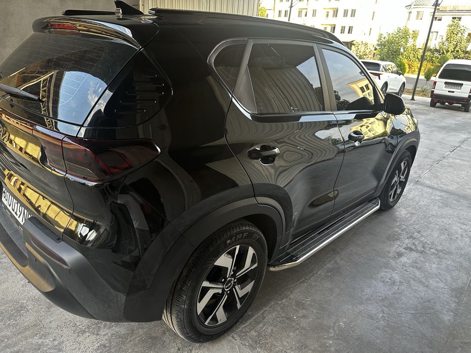 Kia Sonet full pozitsa