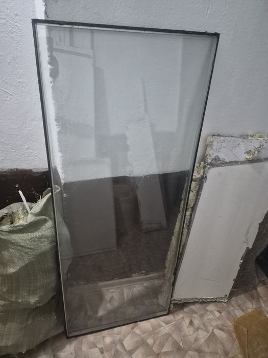 Продам дверь балконную,б/у