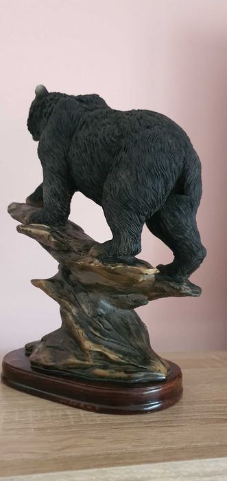 Статуетка на мечка