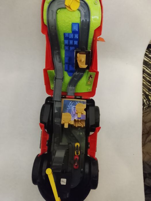 Трансформираща се кола SPIDERMAN