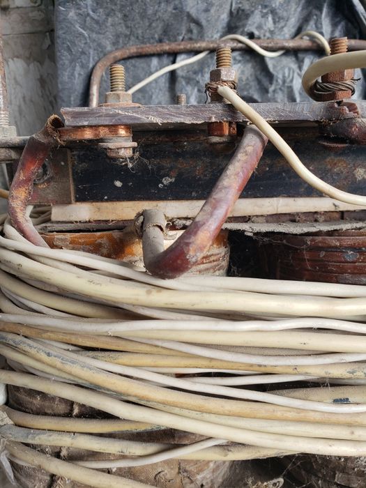 Свароный.аппарат.сотилади.