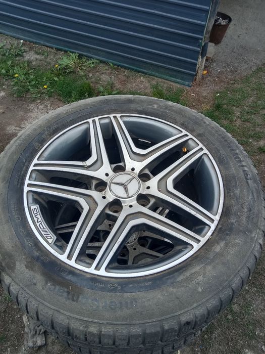 Продам на мерс 16размер без повреждений