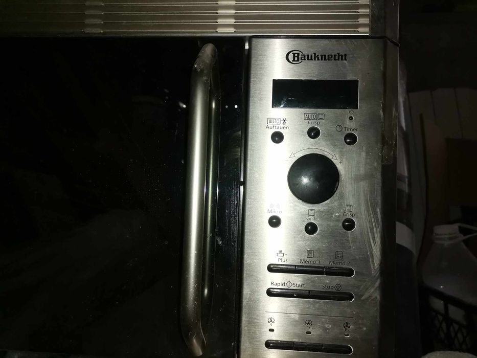 Vând cuptor în stare buna de funcționare.,doua motoare