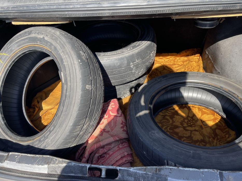 Шины комплект хорошие