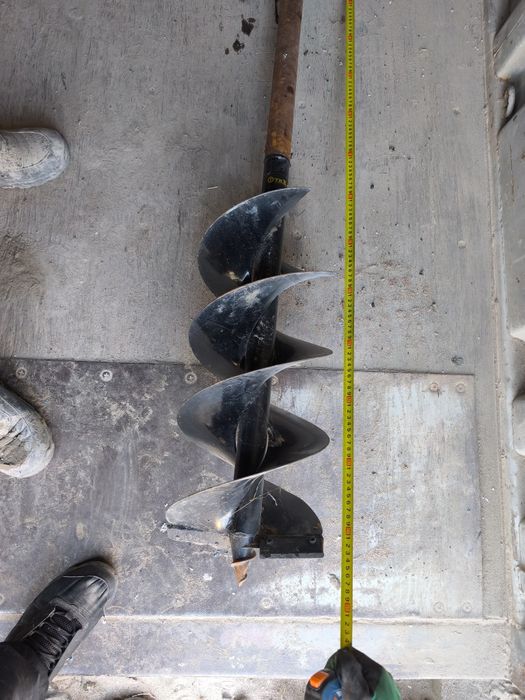 Продам земленой бур