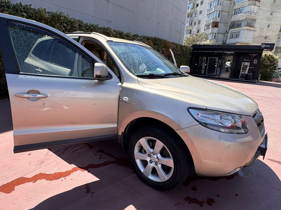 Hyundai santa fe 7 locuri.