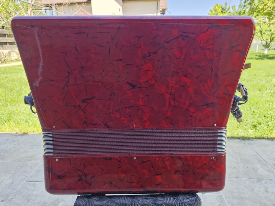 Acordeon  Parrot 80 basi  roșu sidefat