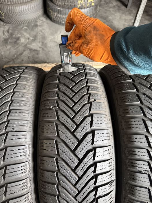 4 anvelope iarna ca NOI 185/65/15 , Michelin , 7.8 mm !