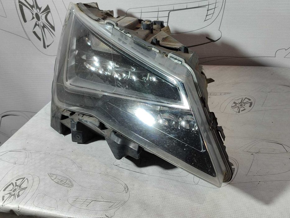 Far dreaptă UK Seat Leon 2015 2.0 TDI 135kW Full LED Cod OEM: 5F2941008A (4H2)