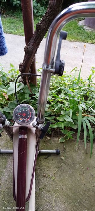 Продавам 2 броя велоаргометрър