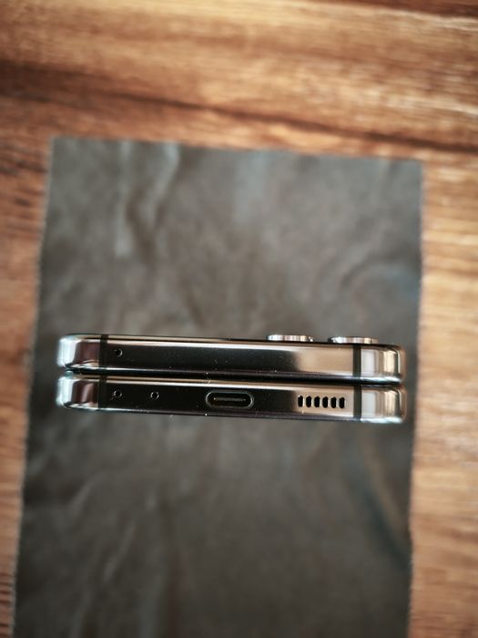 Samsung z flip 5