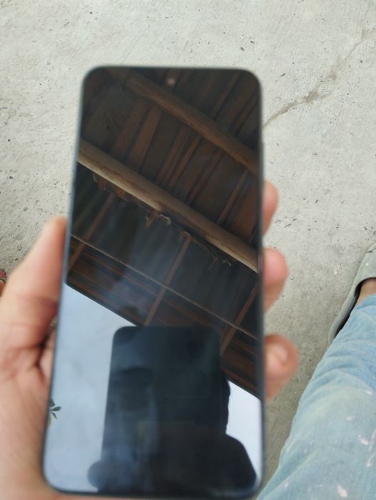 Redmi note11 holati ideal karobka dakement bor ochilmagan