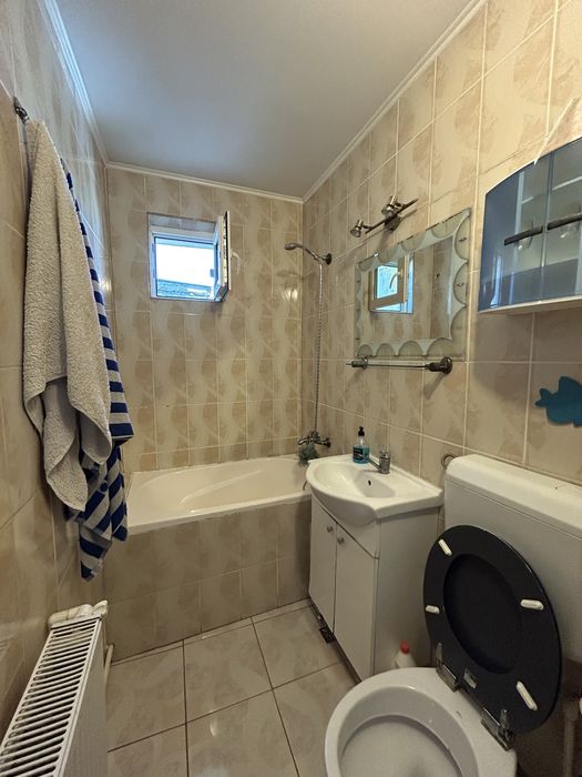 Vand apartament cu 2 camere Barlad