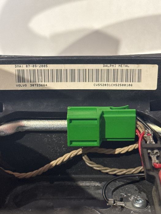 Volvo v50 кожен волан Волво в50