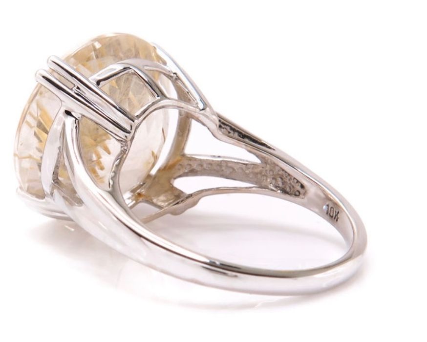 Inel aur alb cu quartz rutilat de 8.73 carate