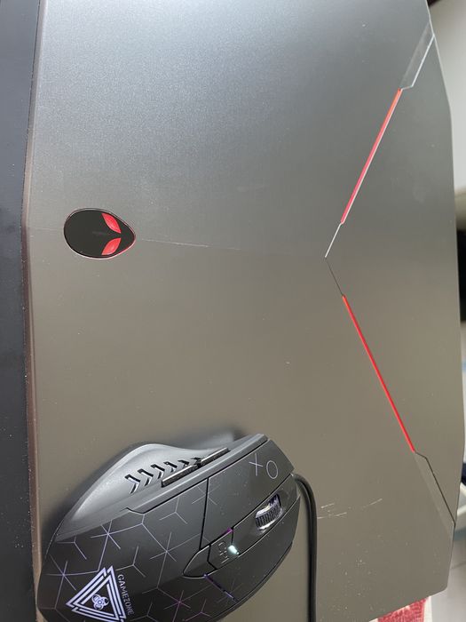 Vând laptop de gaming ALIENWARE