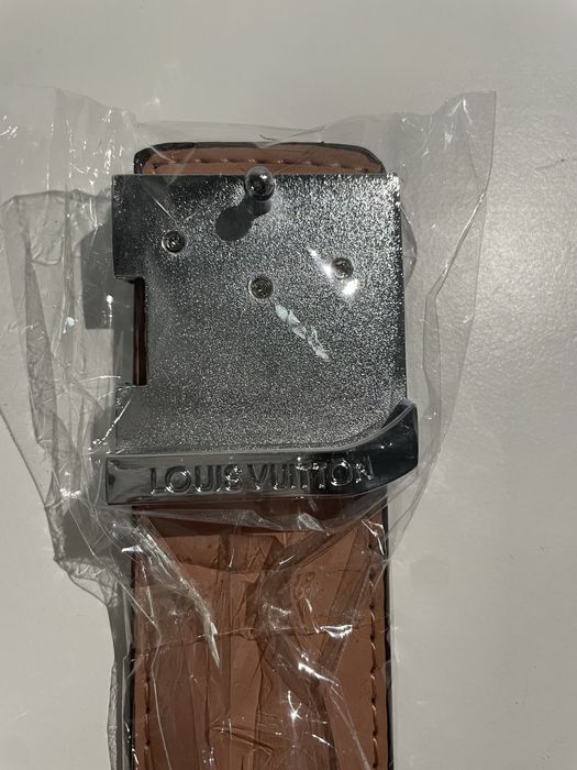 Curea Louis Vuitton Monogram Classic cu cataramă LV metalică