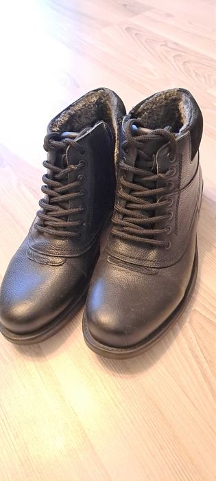 Vand ghete piele îmblănite