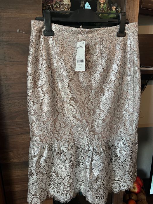 Дантелена пола,рр40,нова