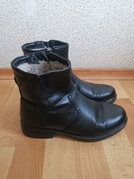 Продам сапоги размер 42