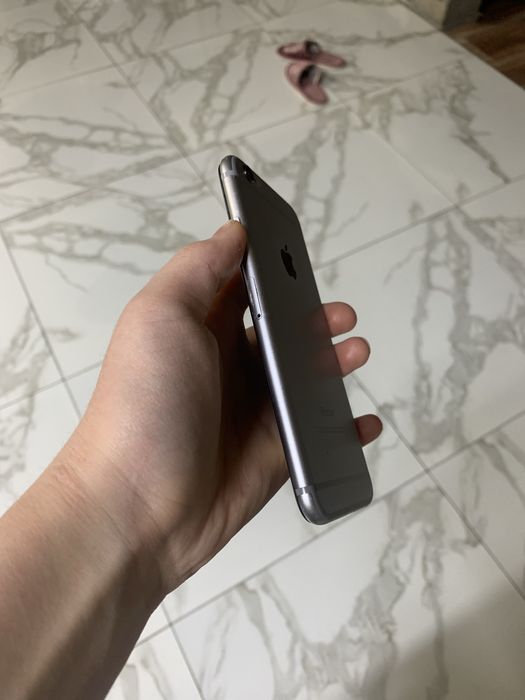 iPhone 6  16 ГБ   .