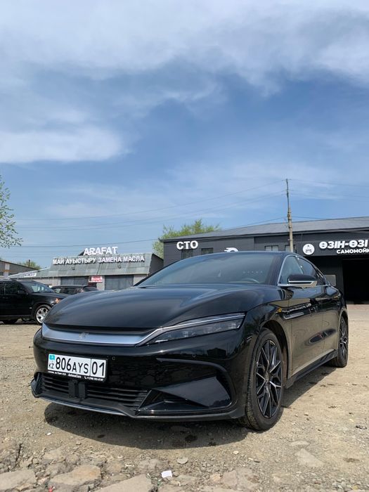 Сдам BYD HAN 2024 года сдам в аренду электричка с запасом х