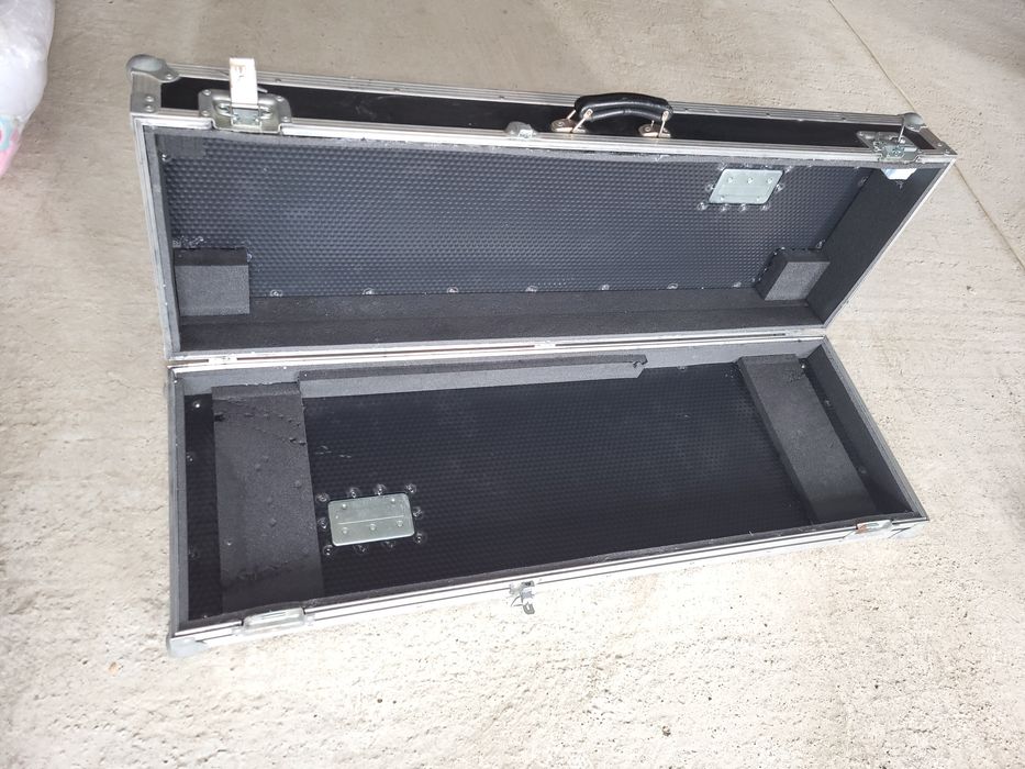 Case THON de la THOMANN pentru Korg 76 clape  PA 4x, PA 5x, PA 3x, PA