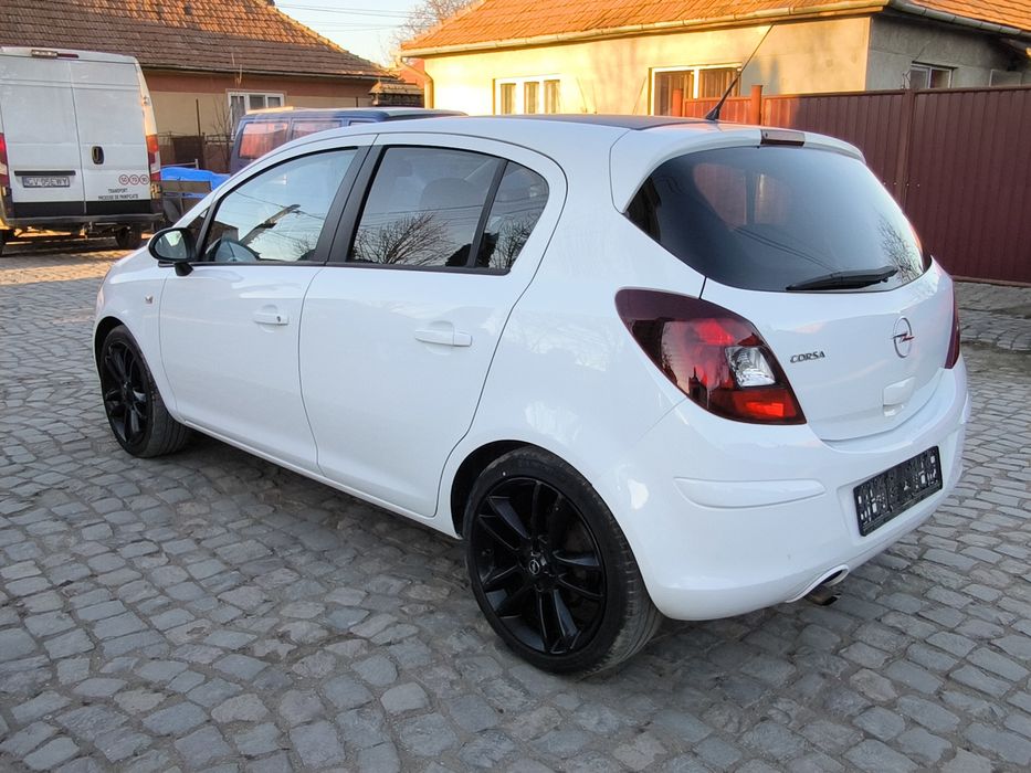 Opel Corsa 1.4 benzină