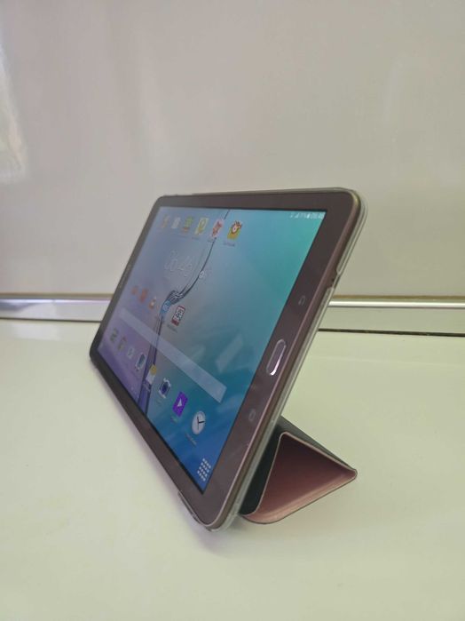 Таблет SAMSUNG Galaxy Tab E 9.6