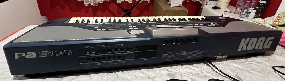 Снтезатор Korg Pa 800