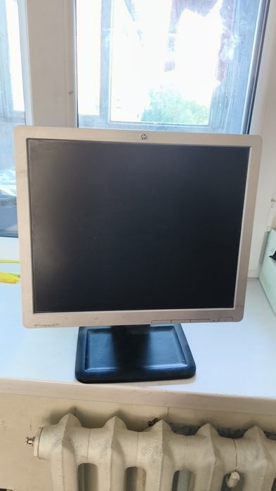 Продам Монитор hp
