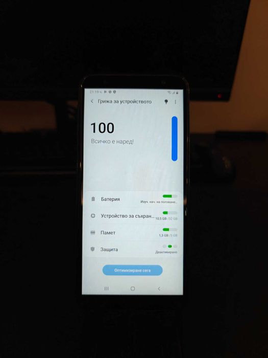 Телефон Samsung galaxy J6+