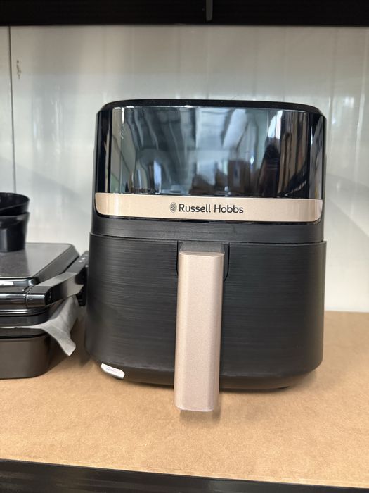 Фритюрник с горещ въздух Russell Hobbs SatisFry 8.3L