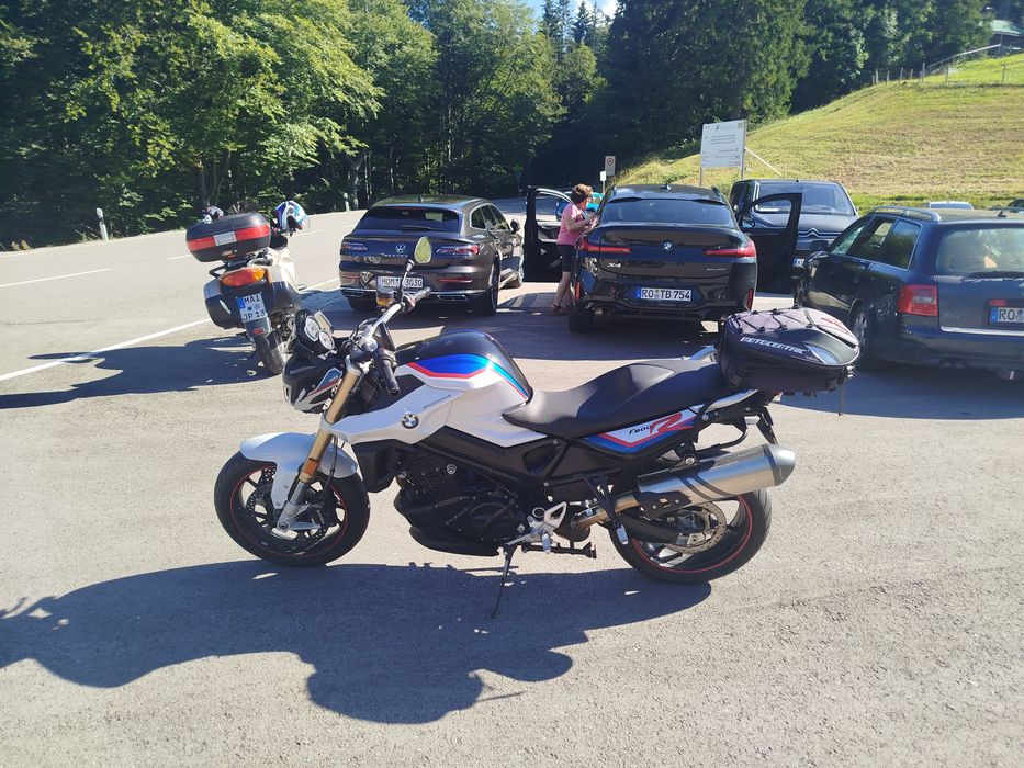 De vânzare.    BMW F8ooR