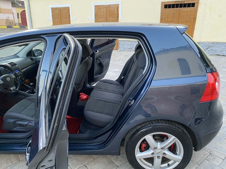 Vw Golf 5 1.6 MPI benzina 2006 Euro 4 Masină de pretentiosi