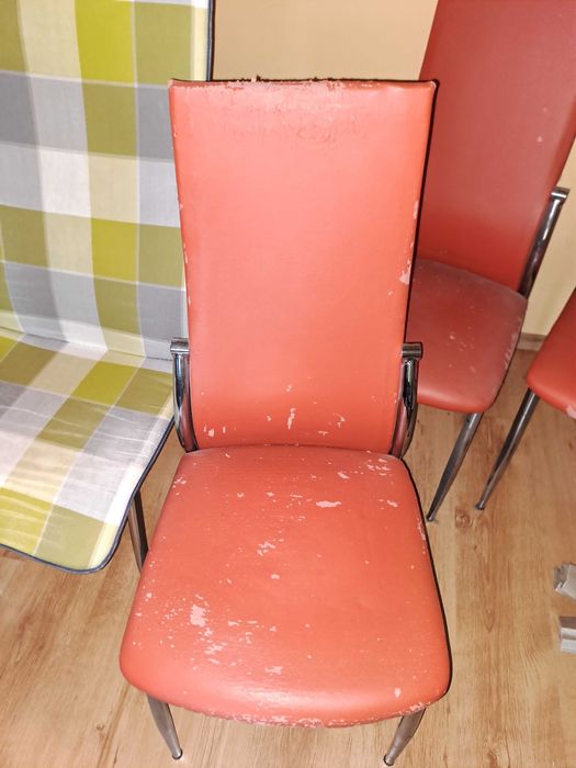 Продавам  6 бр. трапезни столове