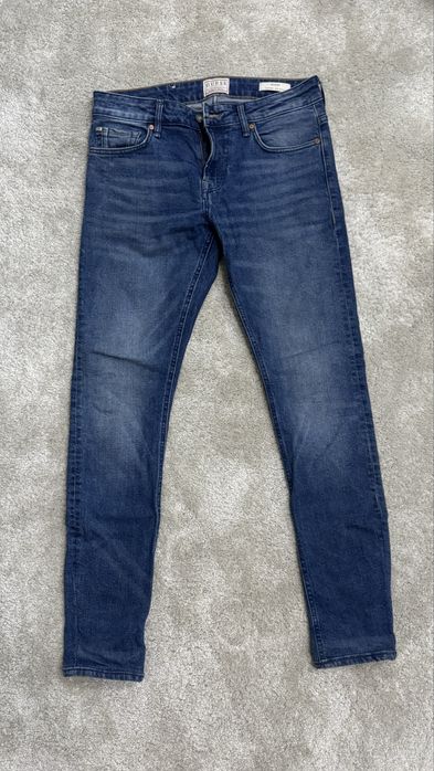 Blugi guess skinny marimea 30/s