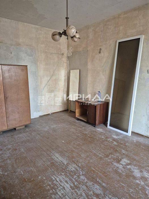 Двустаен апартамент в Топ Център