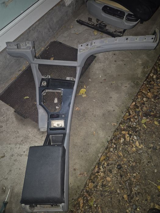 Запчасти по салону от Е39