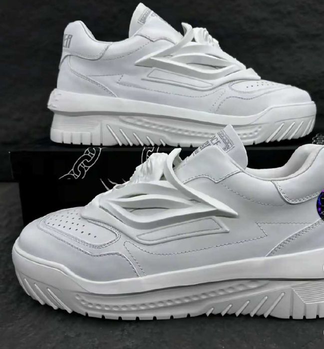 Vand versace odissea white. orice marime disponibila!