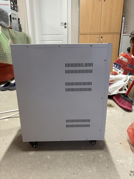 Stabilizator de tensiune monofazic 15KVA