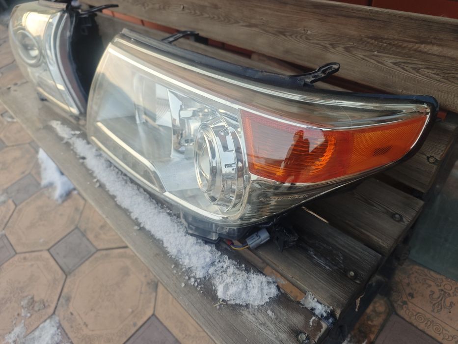 Фары Land Cruiser 200