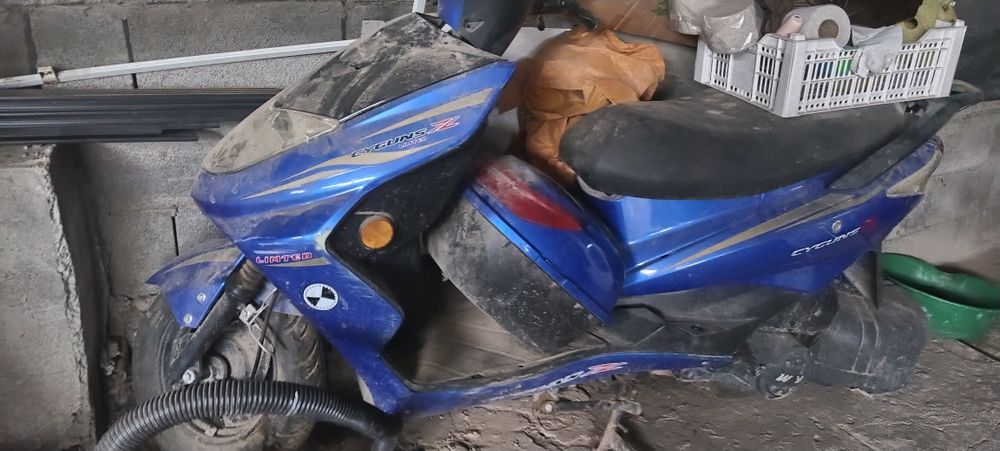 Мопед продам почти новый