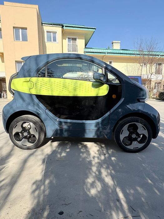 XEV YOYO Faceift Electric | CarPlay | AC | Panoramic | Audio Custom