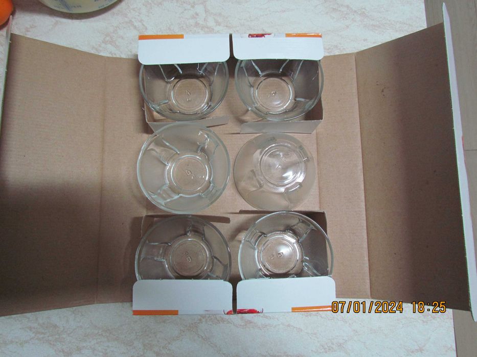 Vand Set 6 boluri din sticla