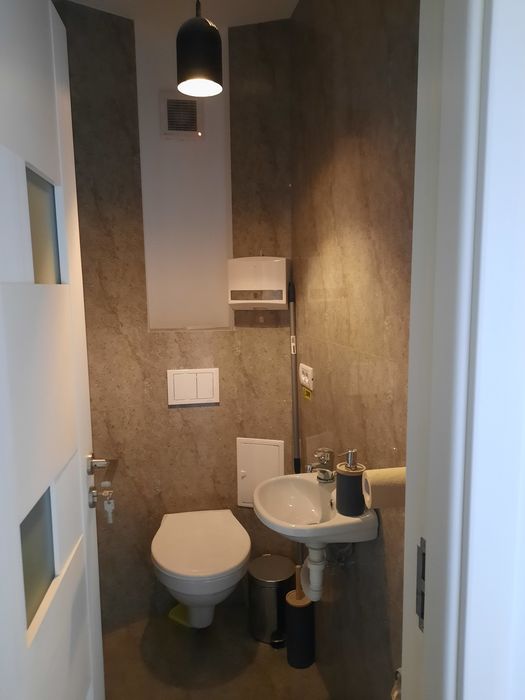 Vand  spațiu comercial