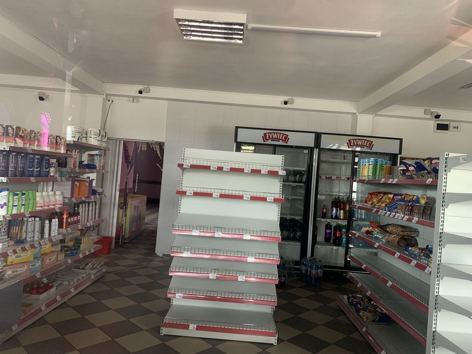Vind/inchiriez spatiu comercial multifunctional/multirol