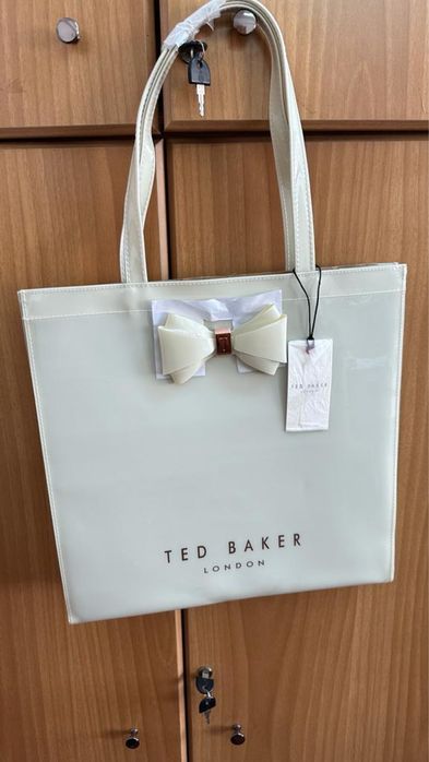 Geanta Ted Baker noua nouta